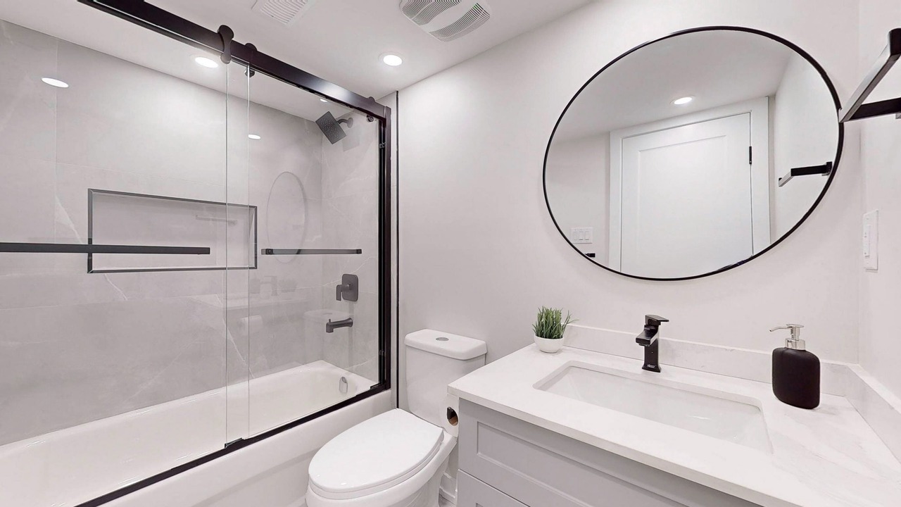 Photo of Bathroom in Wellington Place