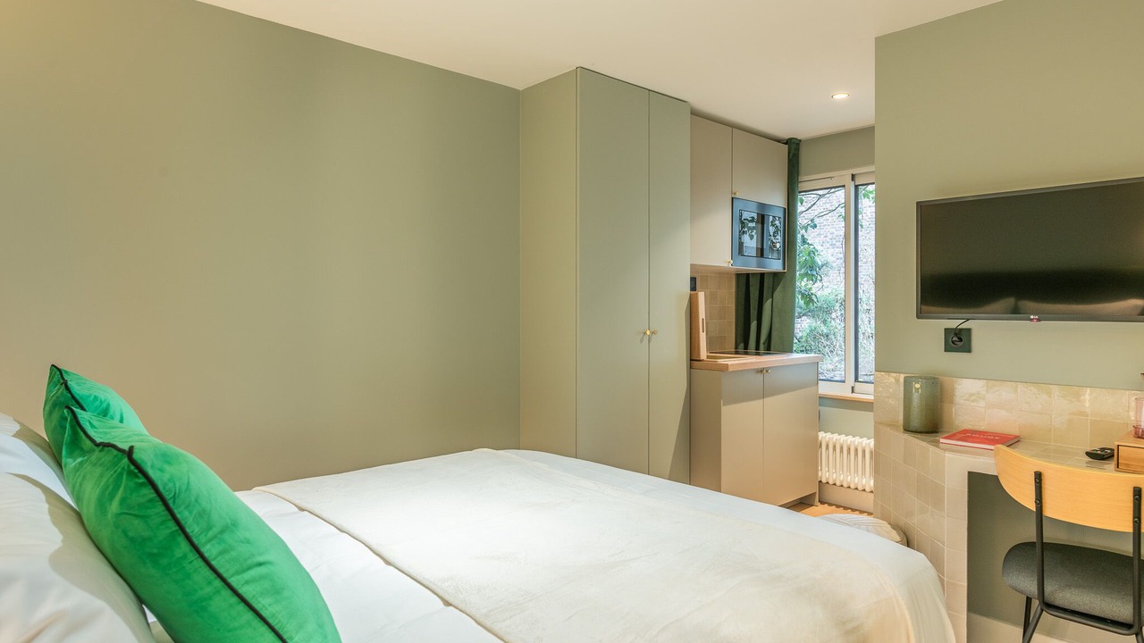 Photo of Bedroom in 15th Arrondissement