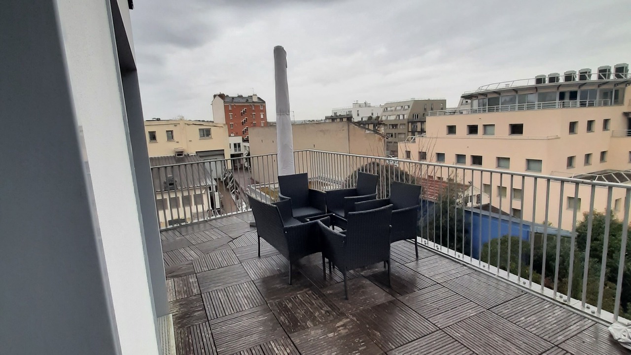 Photo of Patio Balcony in Plateau - Mont-Valerien