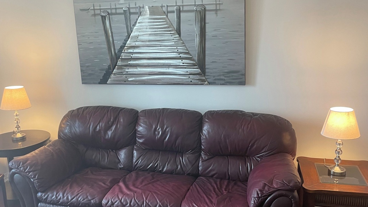 Photo of Livingroom in Hurontario