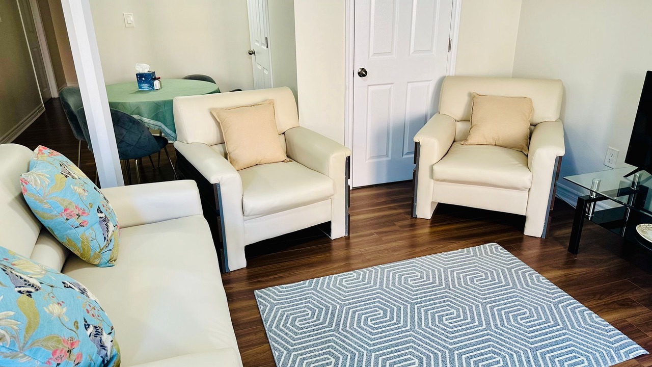 Photo of Livingroom in Churchill Meadows