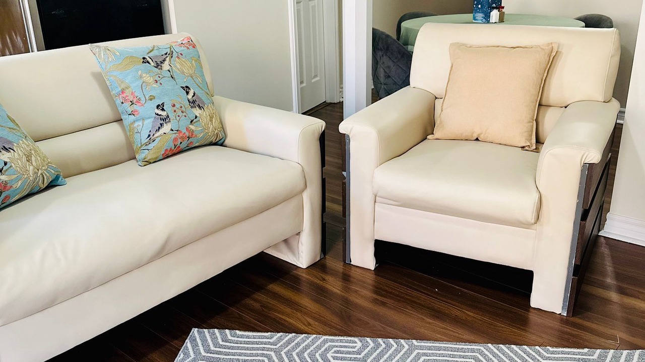 Photo of Livingroom in Churchill Meadows