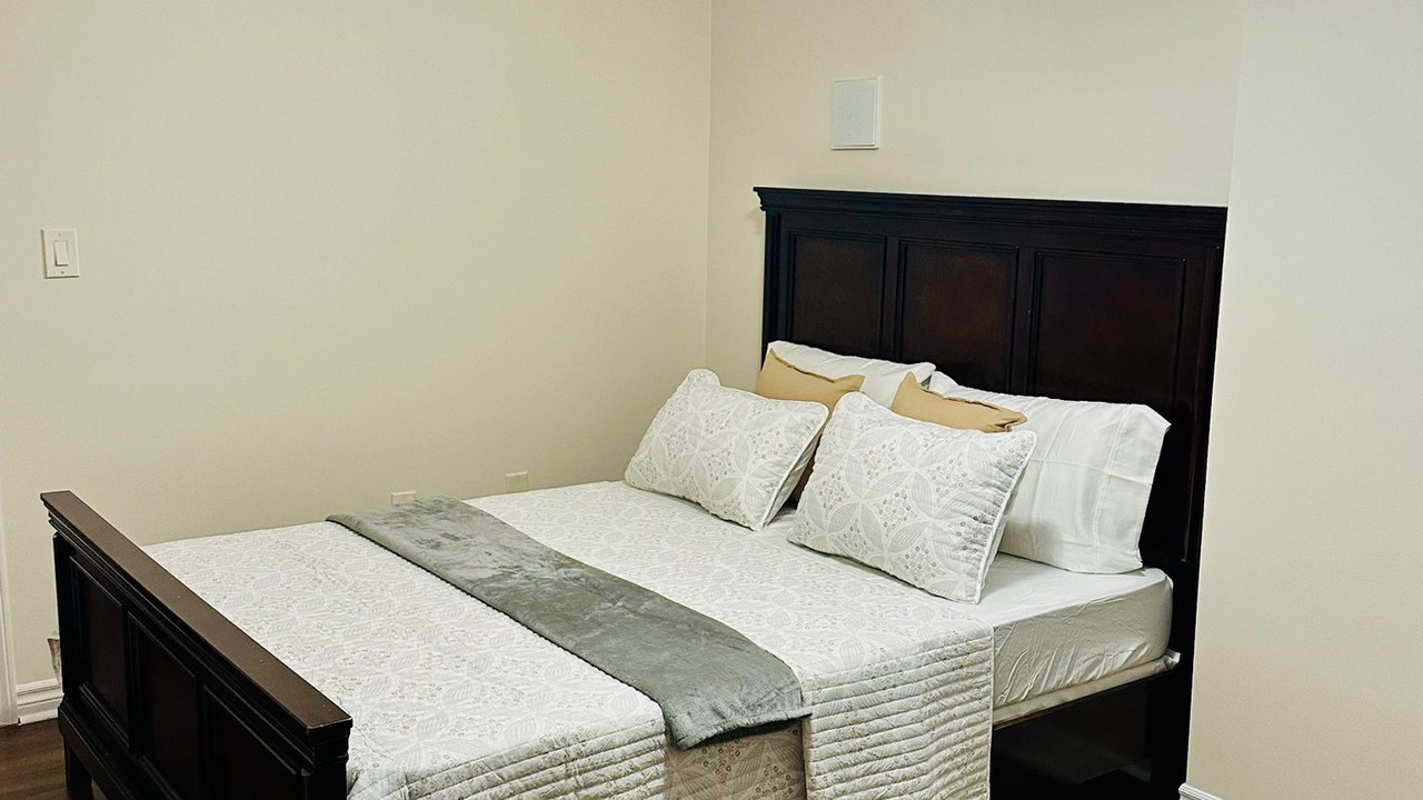 Photo of Bedroom in Churchill Meadows