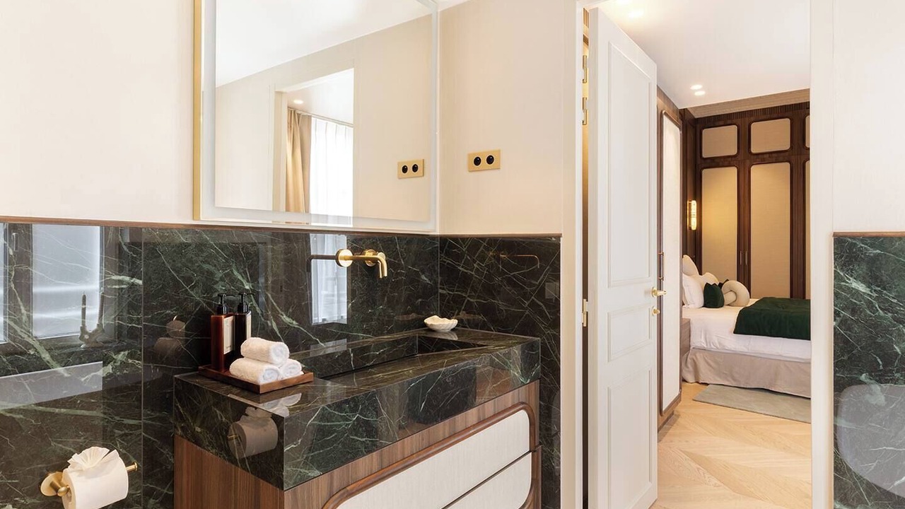 Photo of Bathroom in Paris City Center