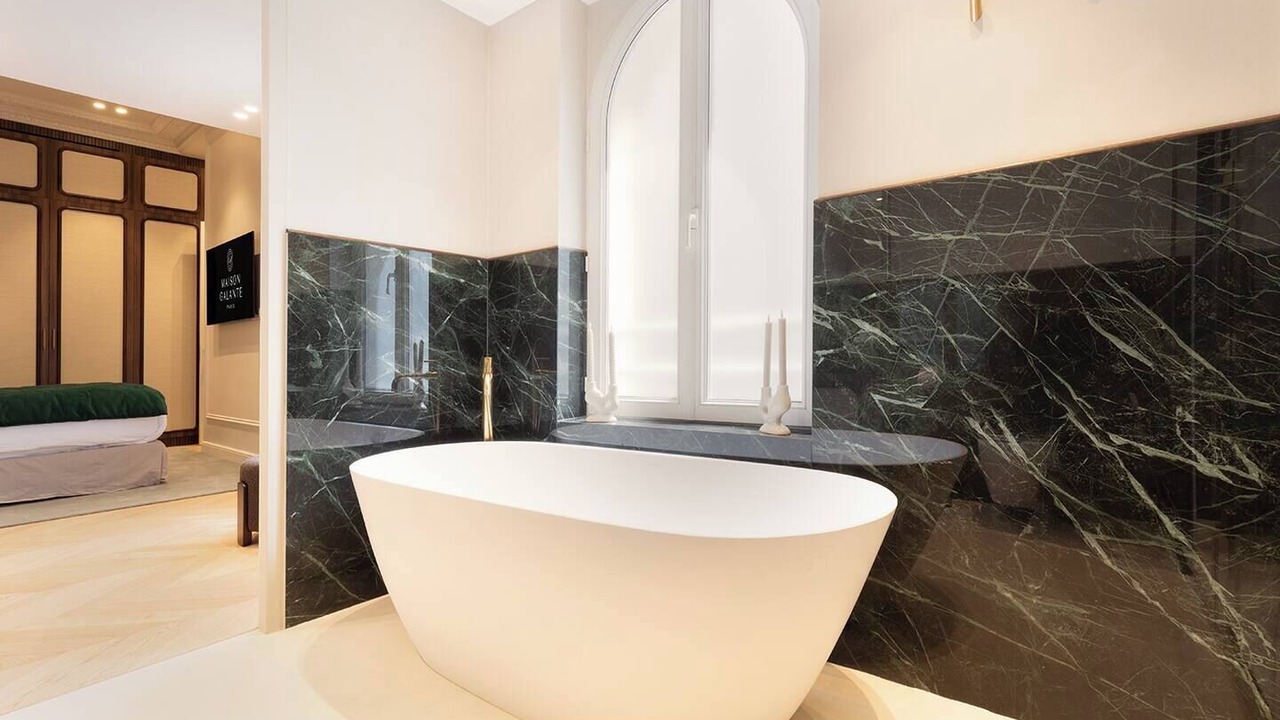 Photo of Bathroom in Paris City Center