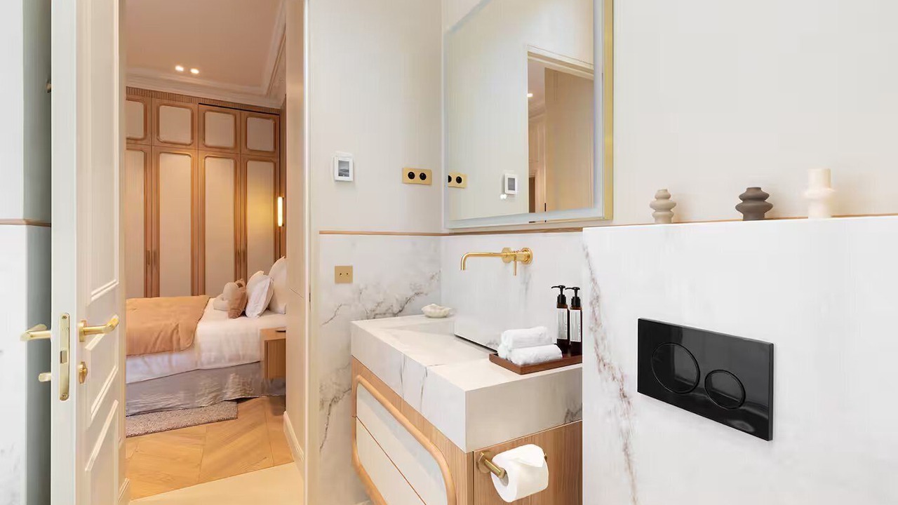 Photo of Bathroom in Paris City Center