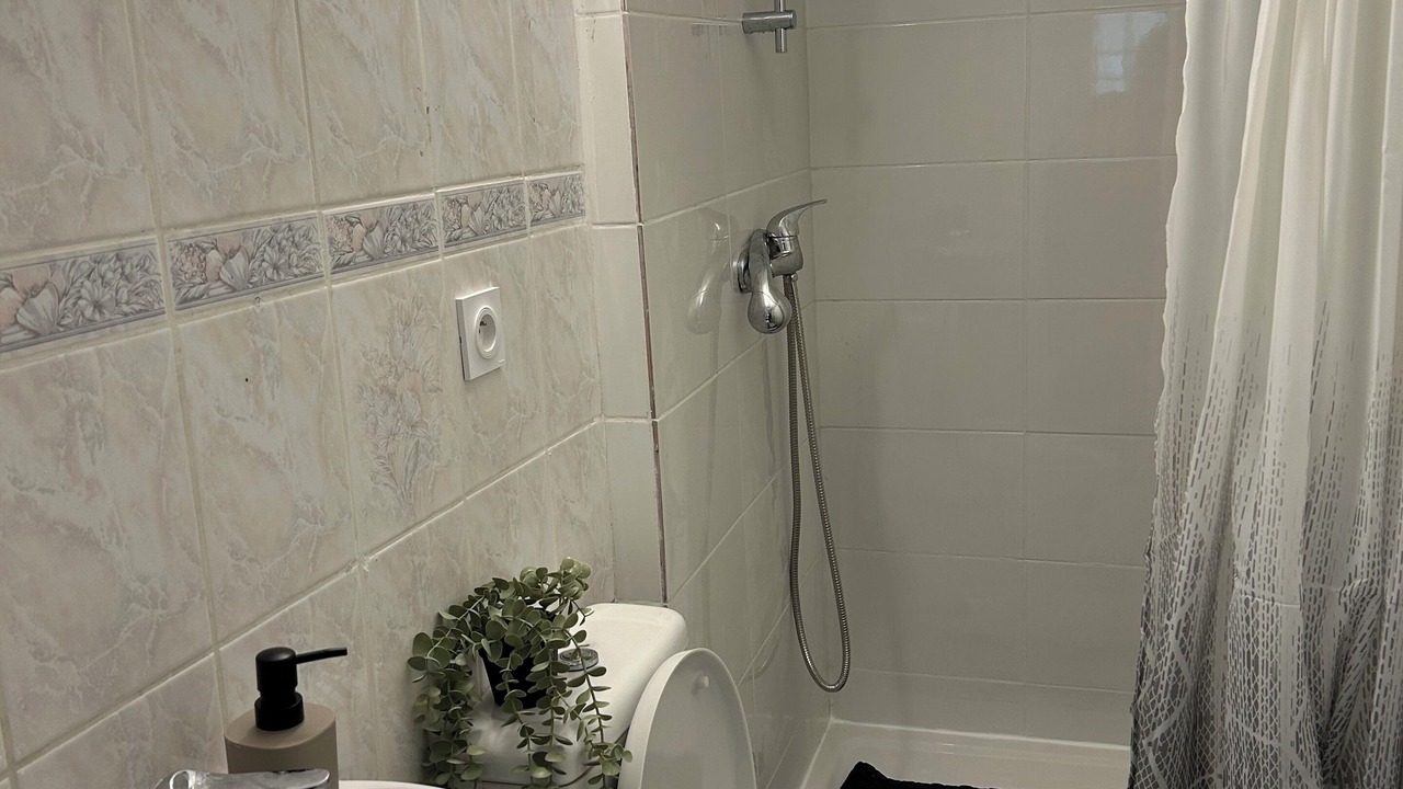 Photo of Bathroom in Arnouville