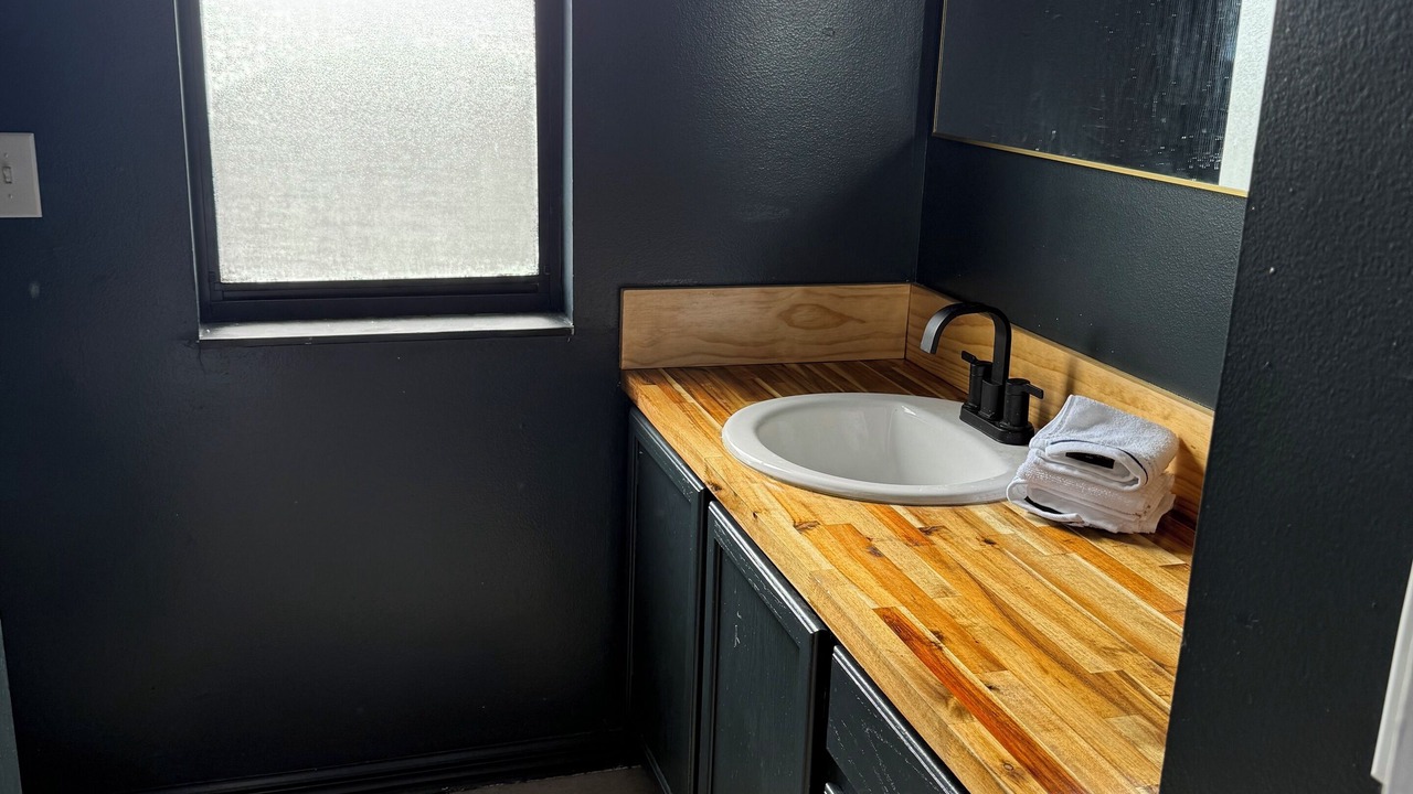 Photo of Bathroom in Lake Davenport Estates