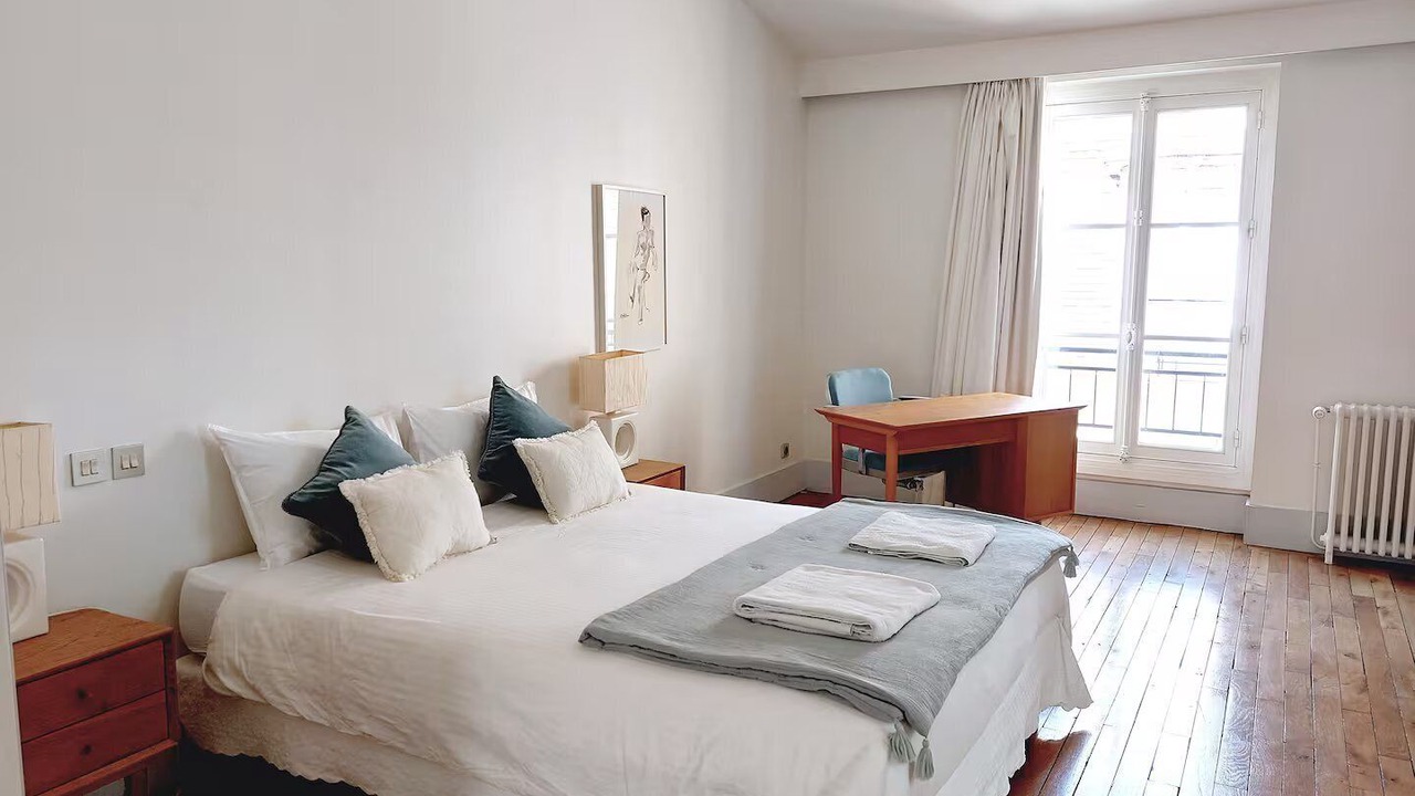 Photo of Bedroom in 15th Arrondissement