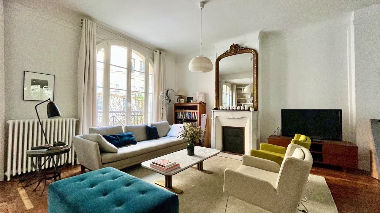 Photo of Livingroom in 15th Arrondissement