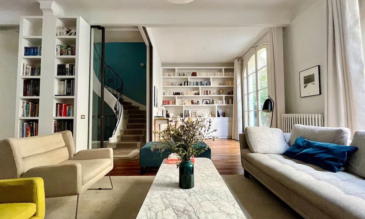 Photo of Livingroom in 15th Arrondissement