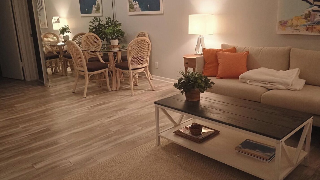 Photo of Livingroom in Ocean Ridge