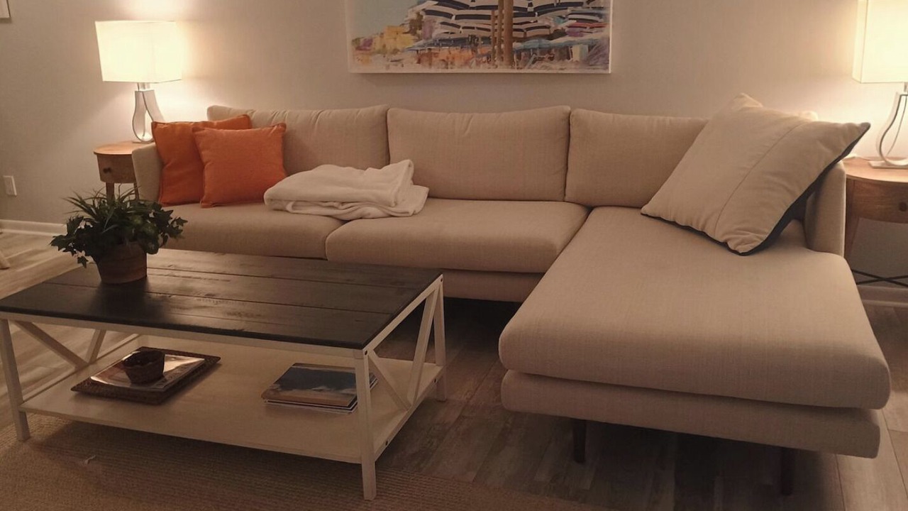 Photo of Livingroom in Ocean Ridge