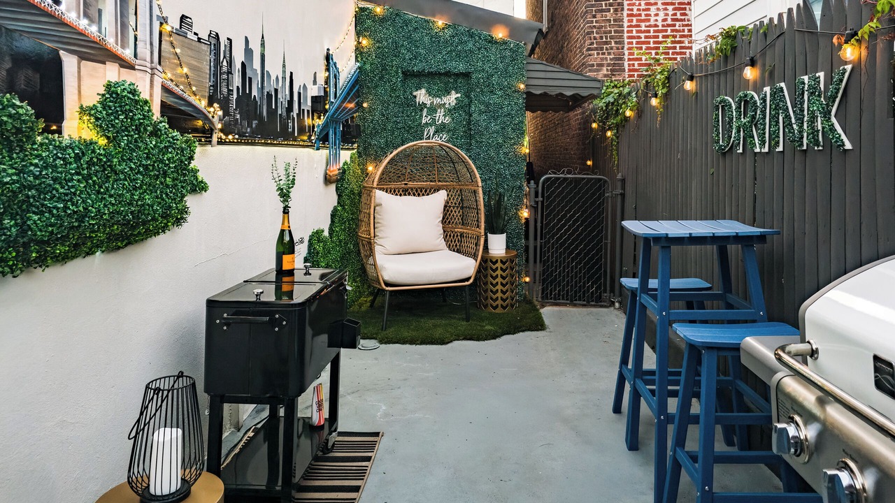 Photo of Outdoor in West New York