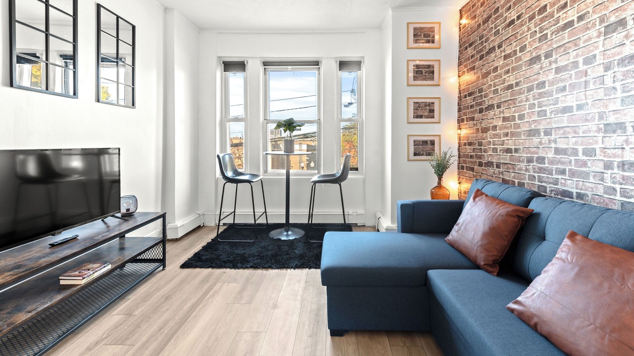 Photo of Livingroom in West New York