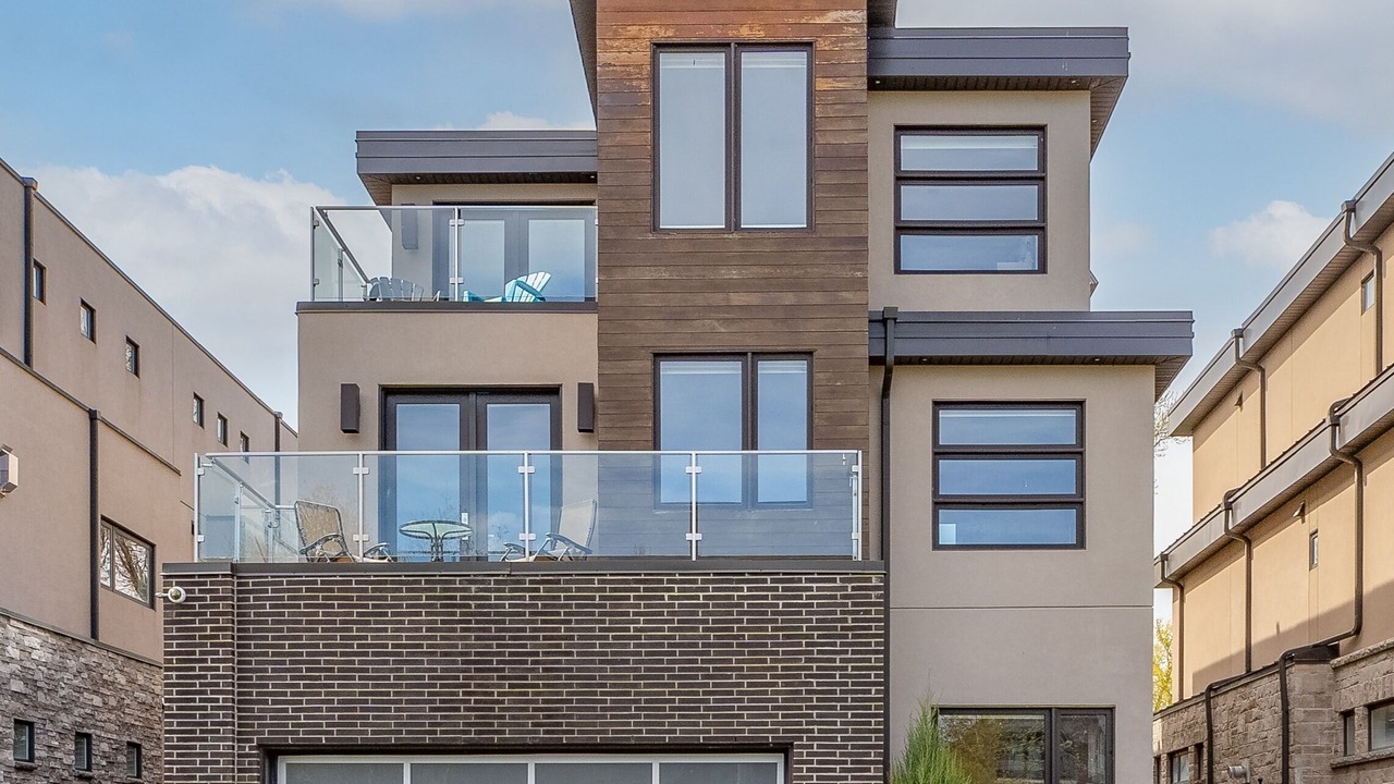 Photo of Outdoor in Lakeview