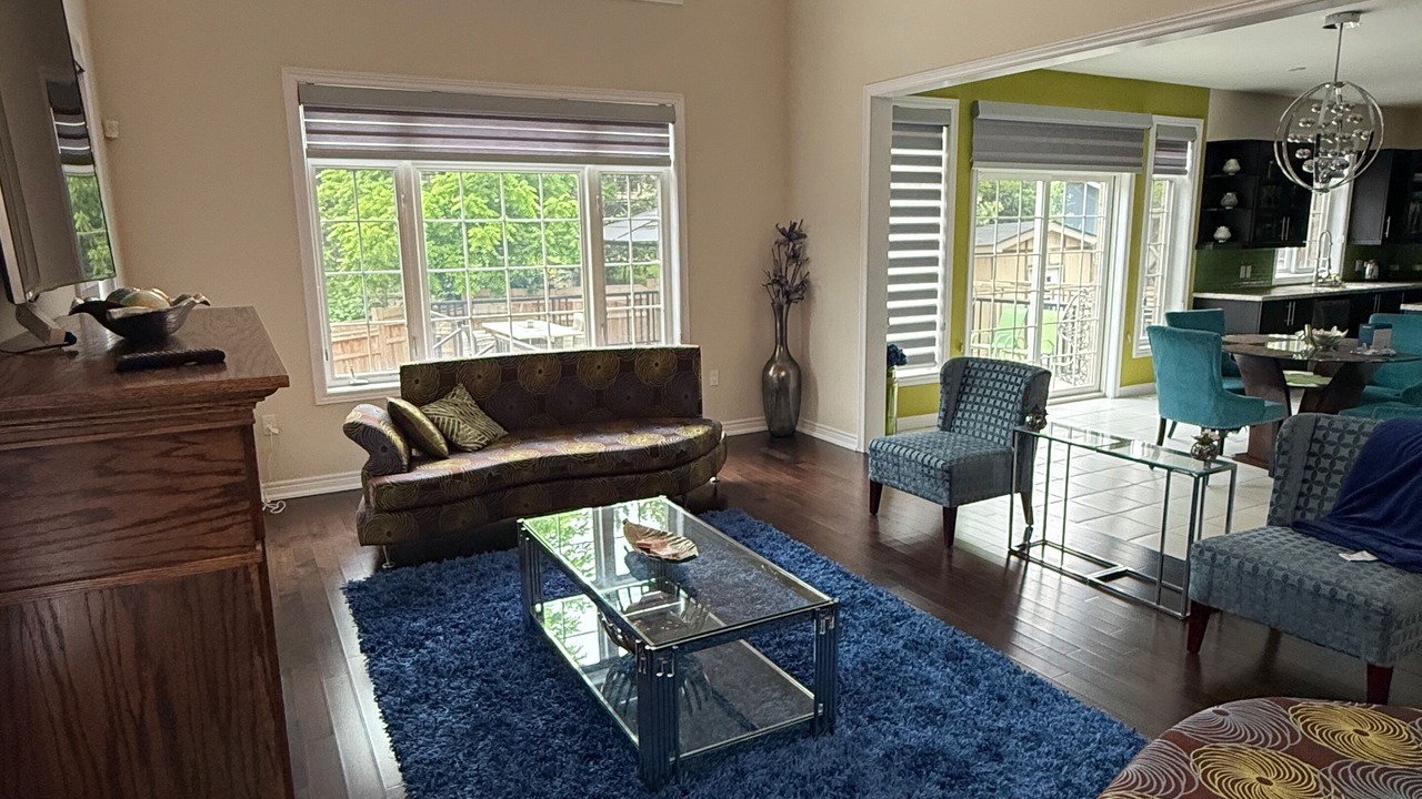 Photo of Livingroom in Hamilton