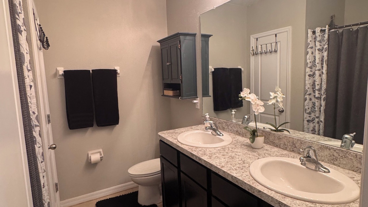 Photo of Bathroom in Balm