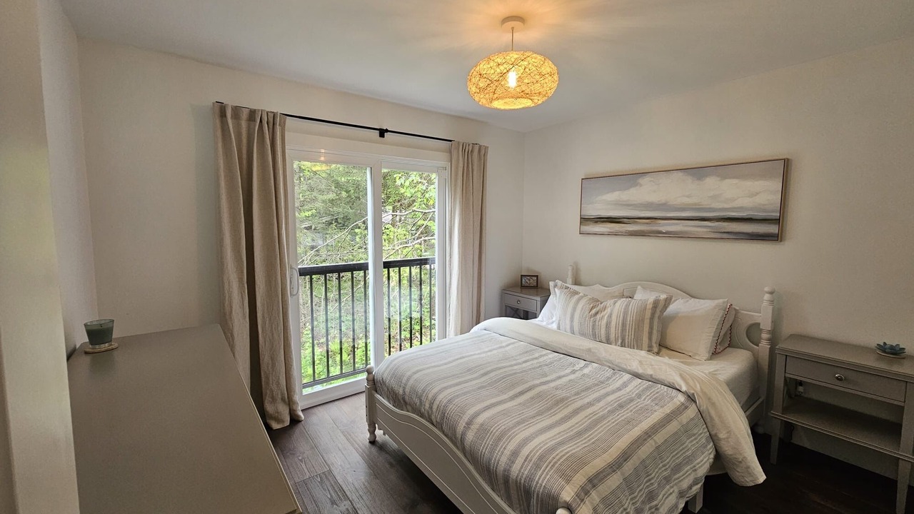 Photo of Bedroom in Bracebridge