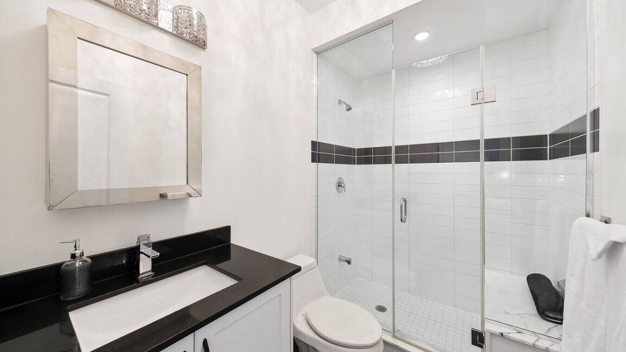 Photo of Bathroom in Applewood
