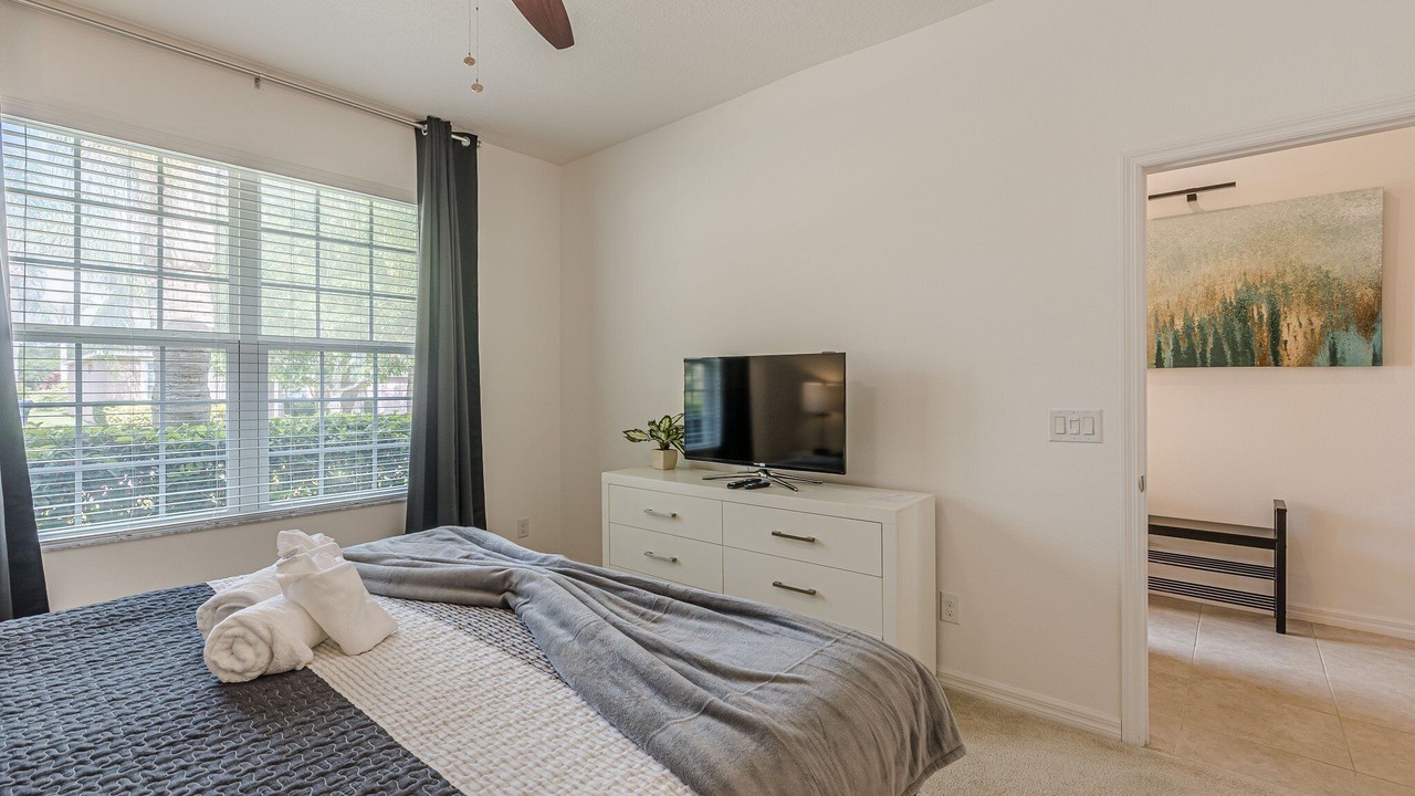Photo of Bedroom in Watersong