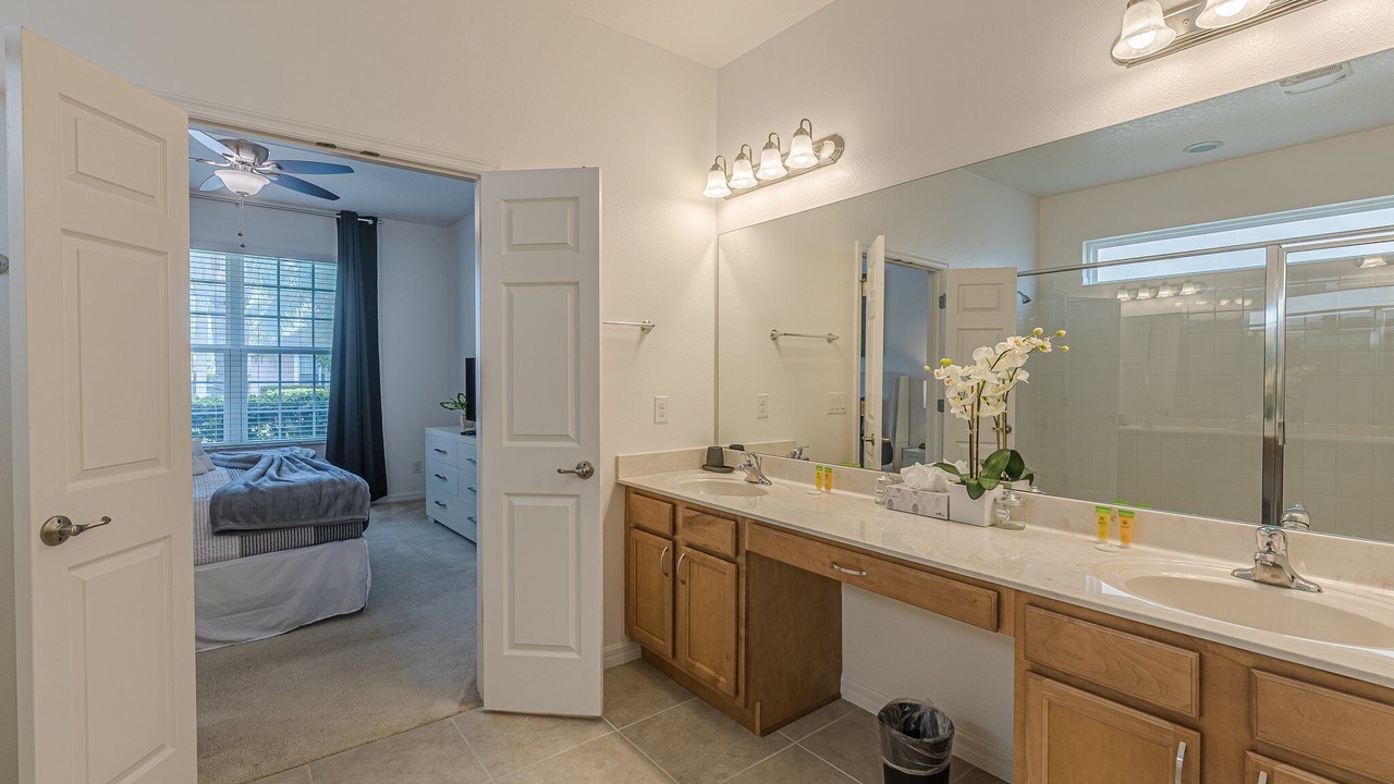 Photo of Bathroom in Watersong