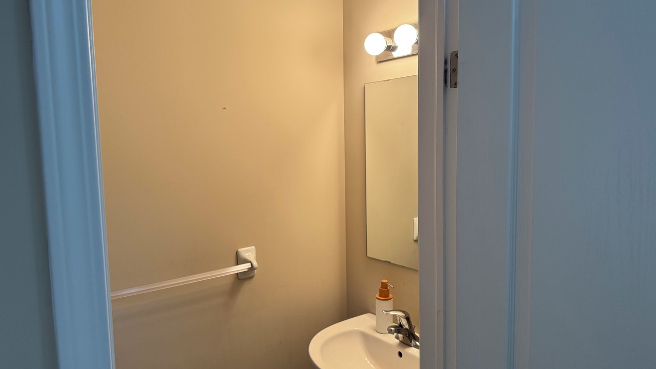 Photo of Bathroom in Grand River South