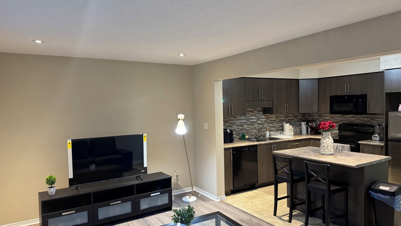 Photo of Kitchen in Grand River South