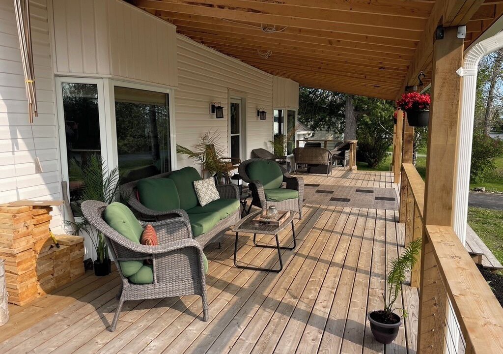Photo of Patio Balcony in Timiskaming District