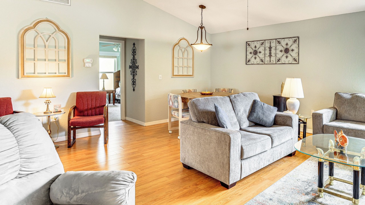 Photo of Livingroom in Highland