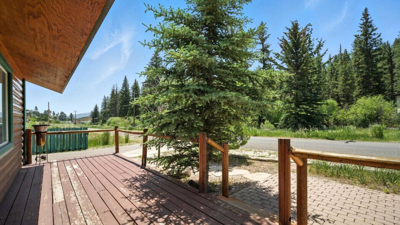 Photo of Patio Balcony in Mammoth Creek