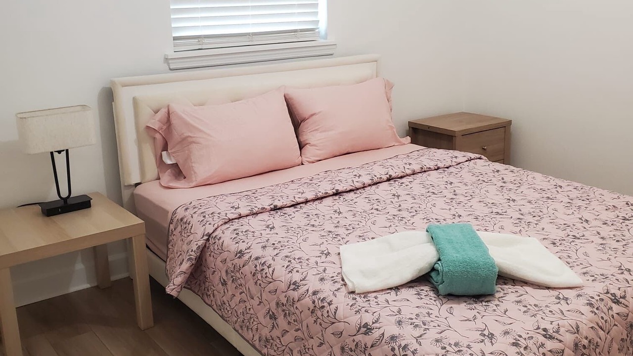 Photo of Bedroom in North Forest Hills