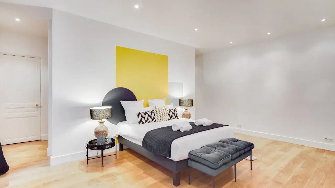 Photo of Bedroom in Champs-Elysees