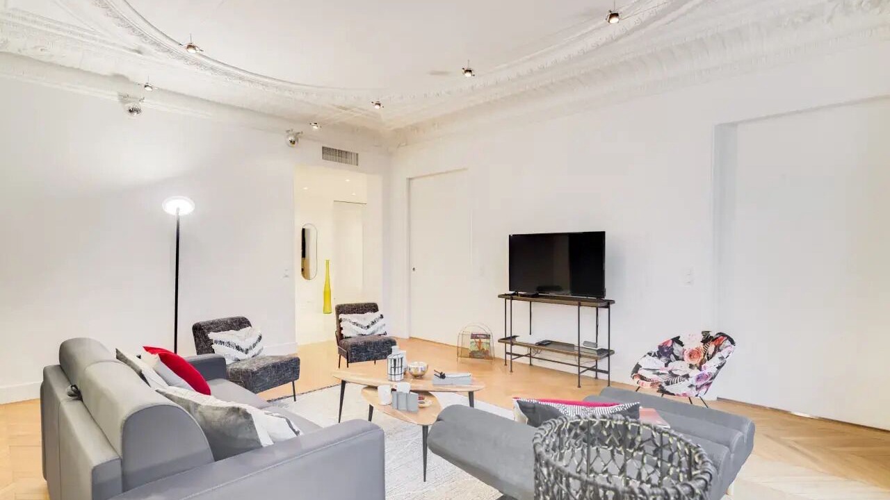 Photo of Livingroom in Champs-Elysees