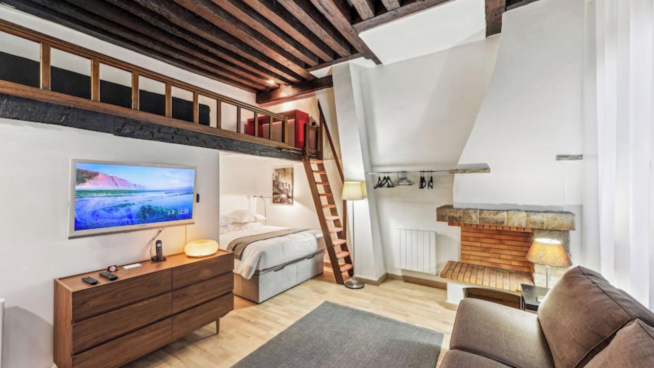 Photo of Bedroom in 1st Arrondissement