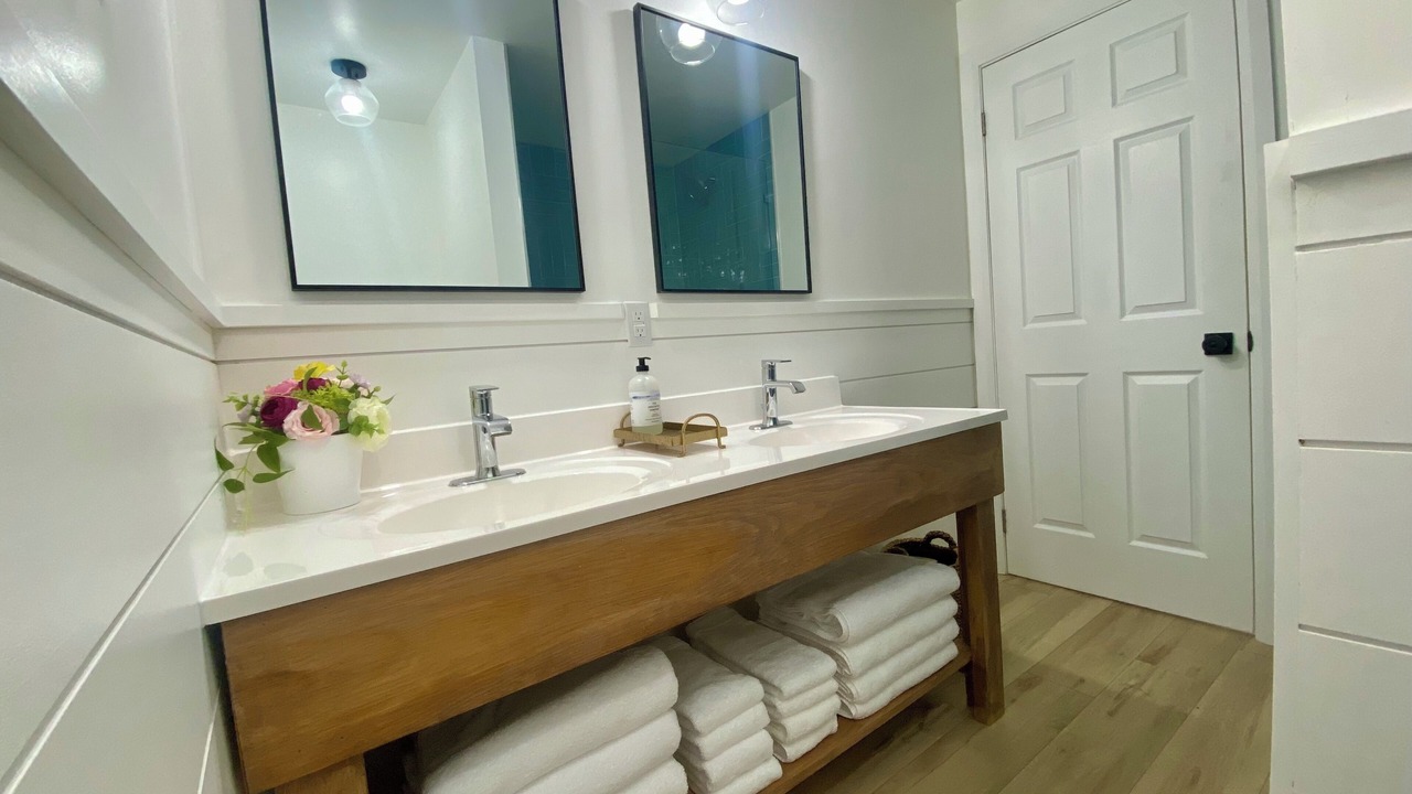 Photo of Bathroom in Sauble Beach