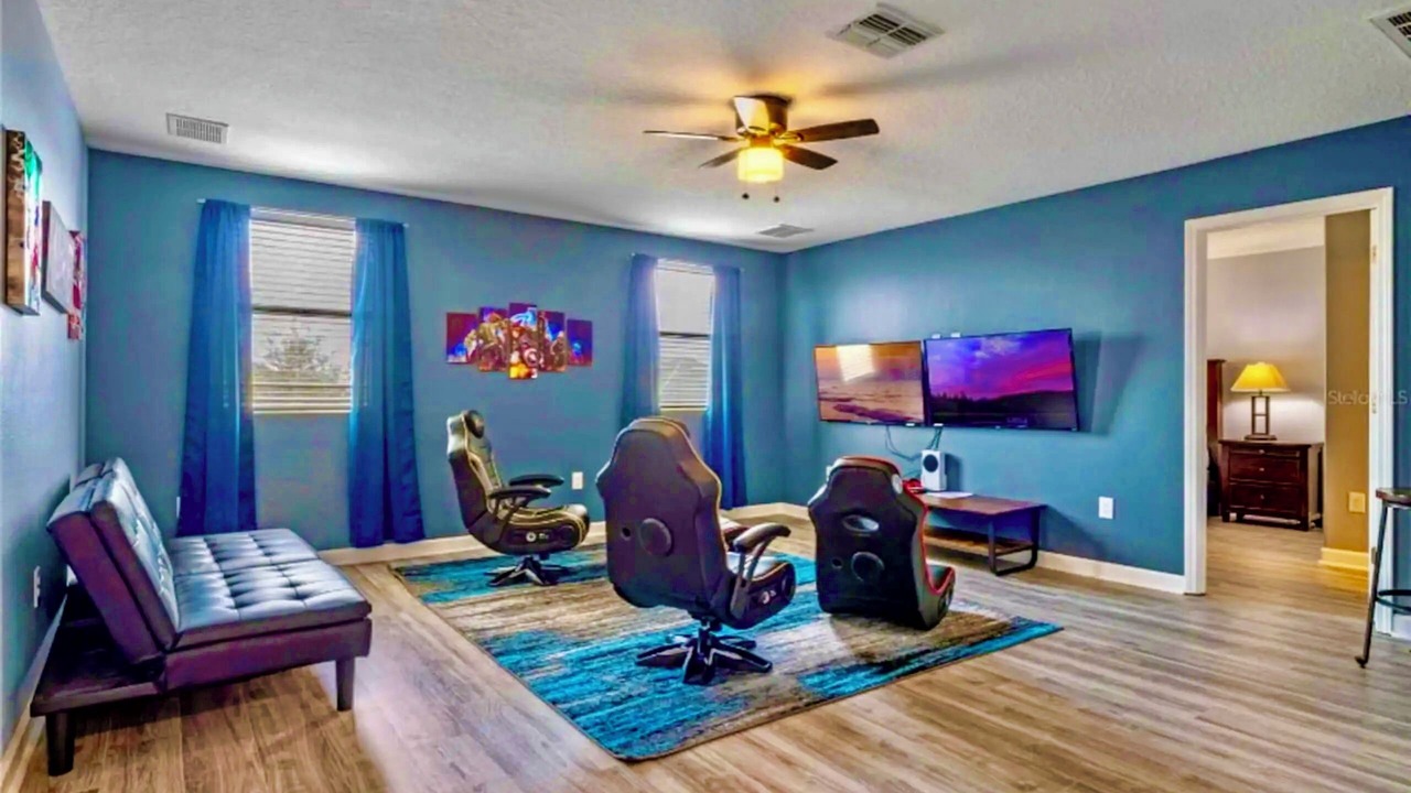 Photo of Livingroom in Davenport