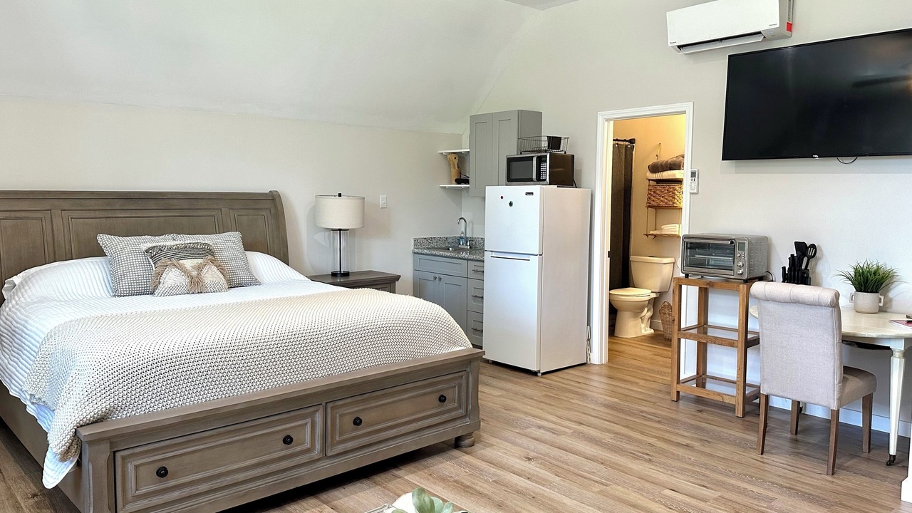 Photo of Bedroom in Madisonville