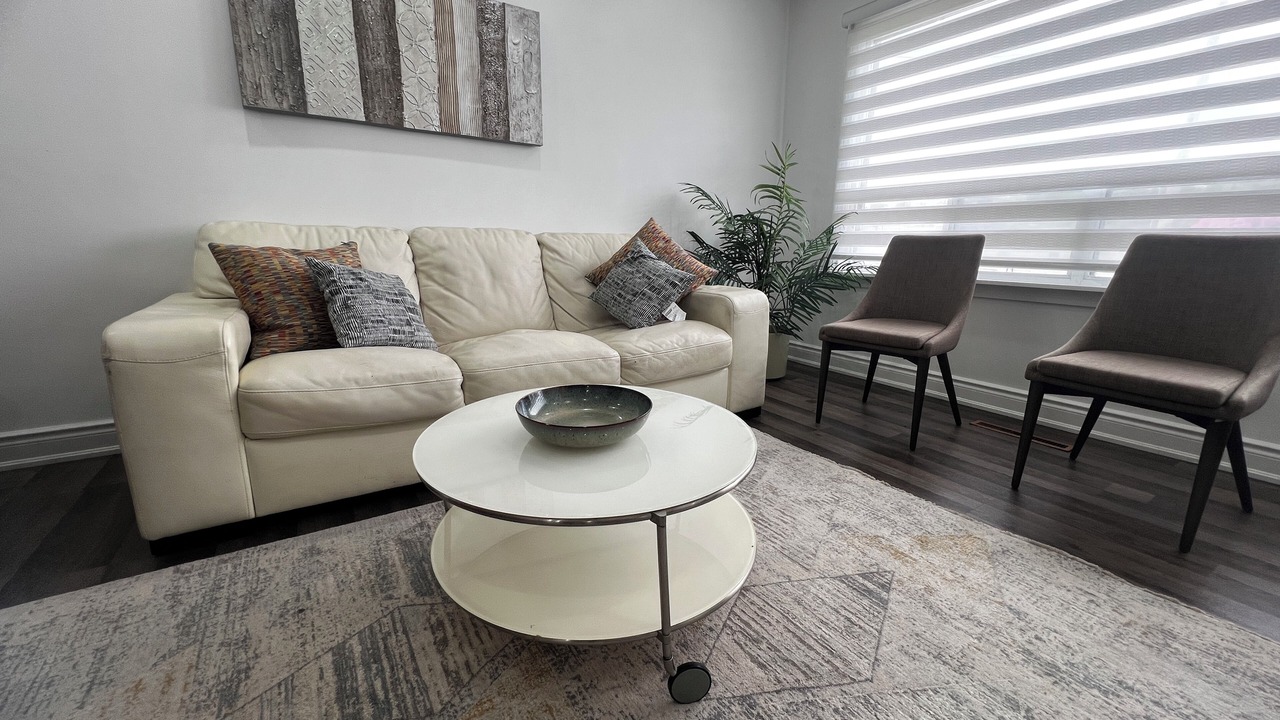 Photo of Livingroom in Streetsville