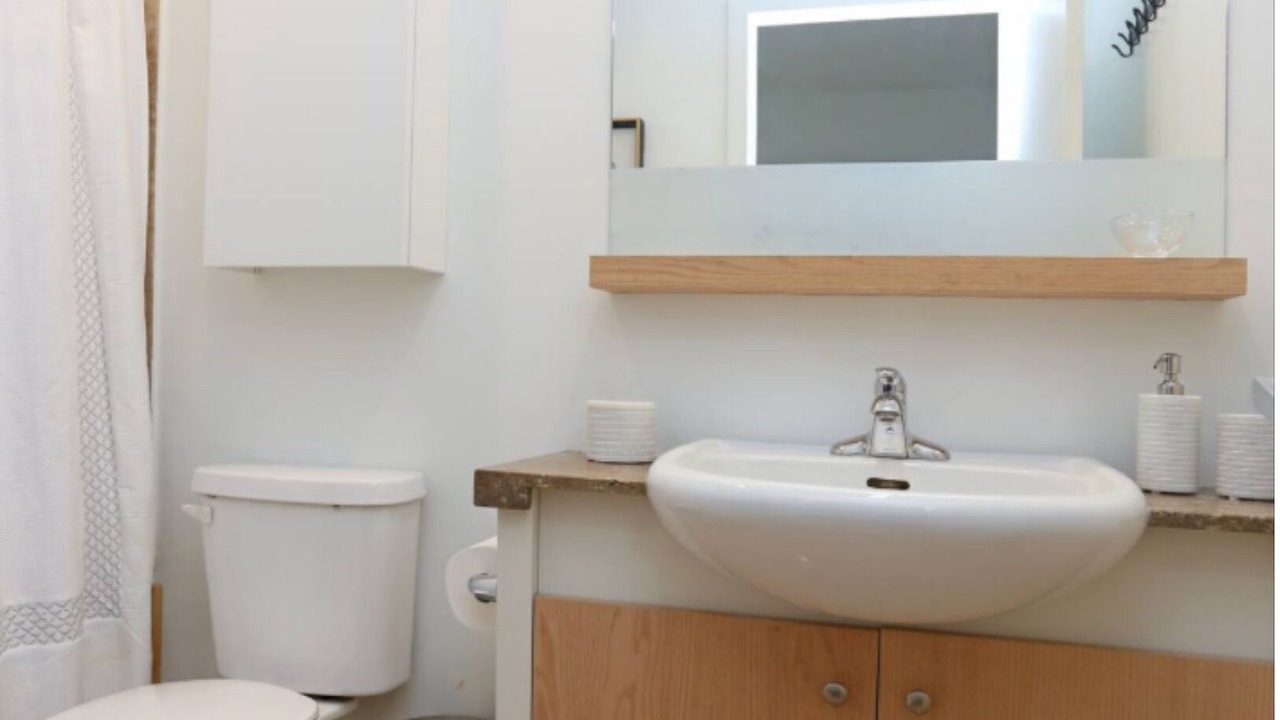 Photo of Bathroom in Central Waterfront