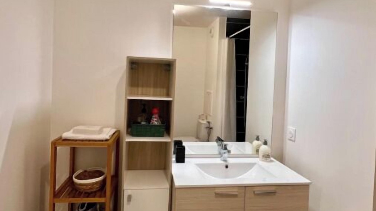 Photo of Bathroom in Le Blanc-Mesnil