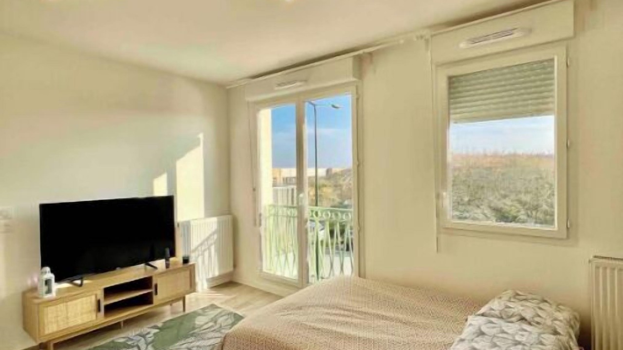 Photo of Bedroom in Le Blanc-Mesnil