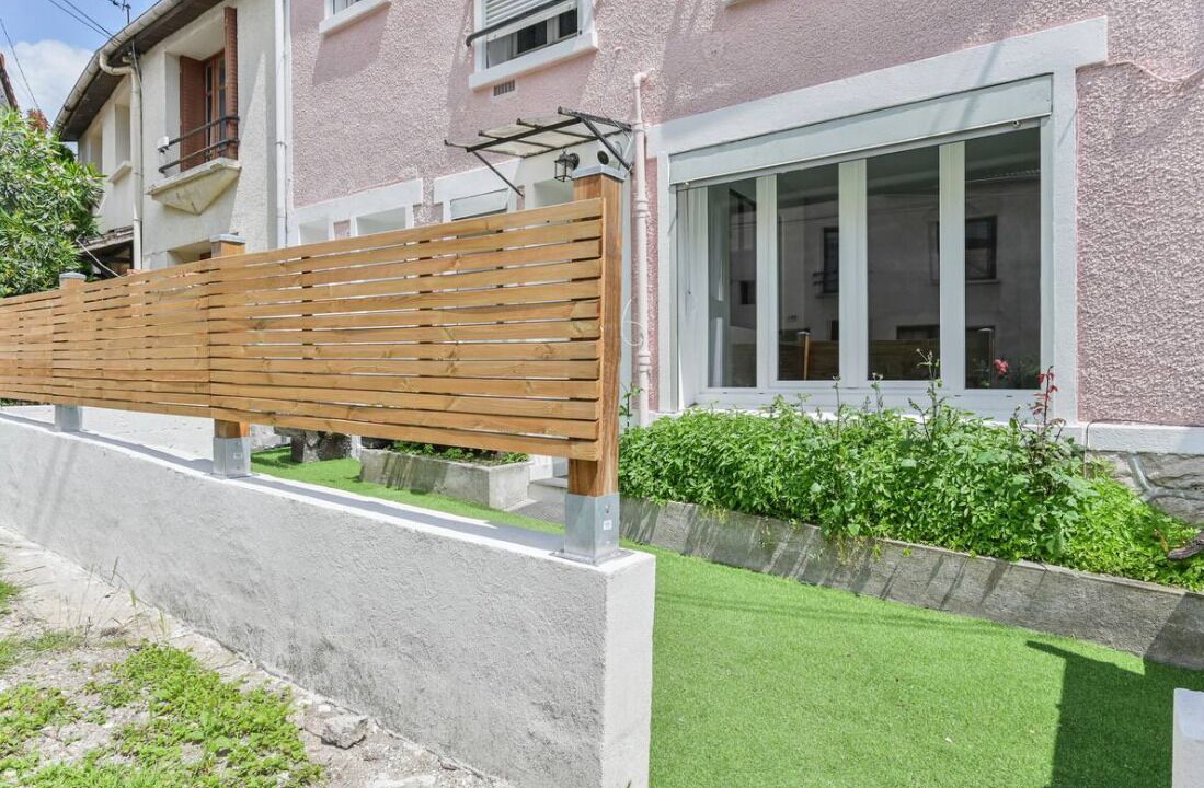 Photo of Outdoor in Les Stades