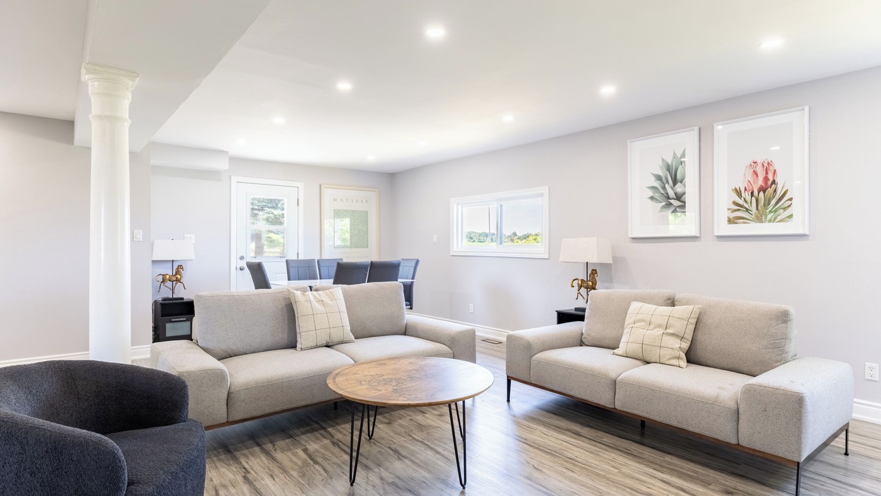 Photo of Livingroom in Erin