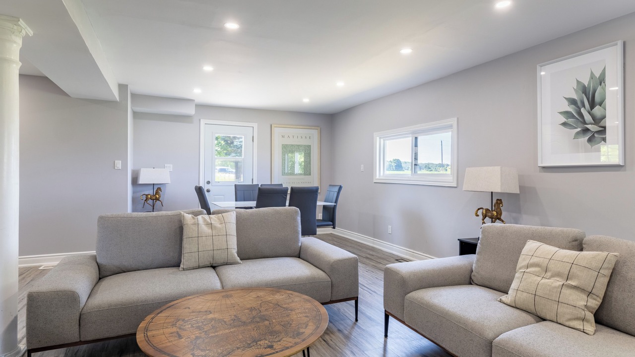 Photo of Livingroom in Erin