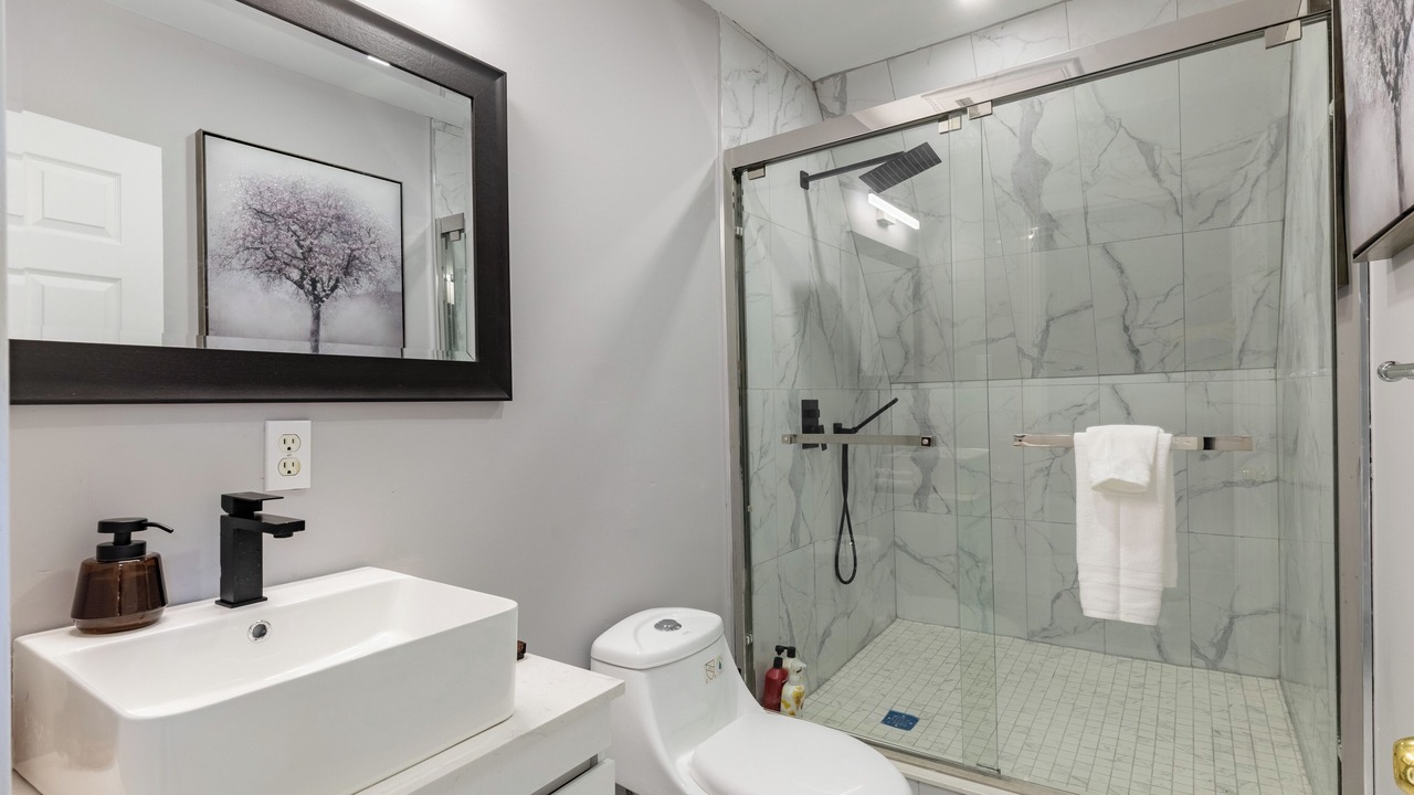 Photo of Bathroom in Erin
