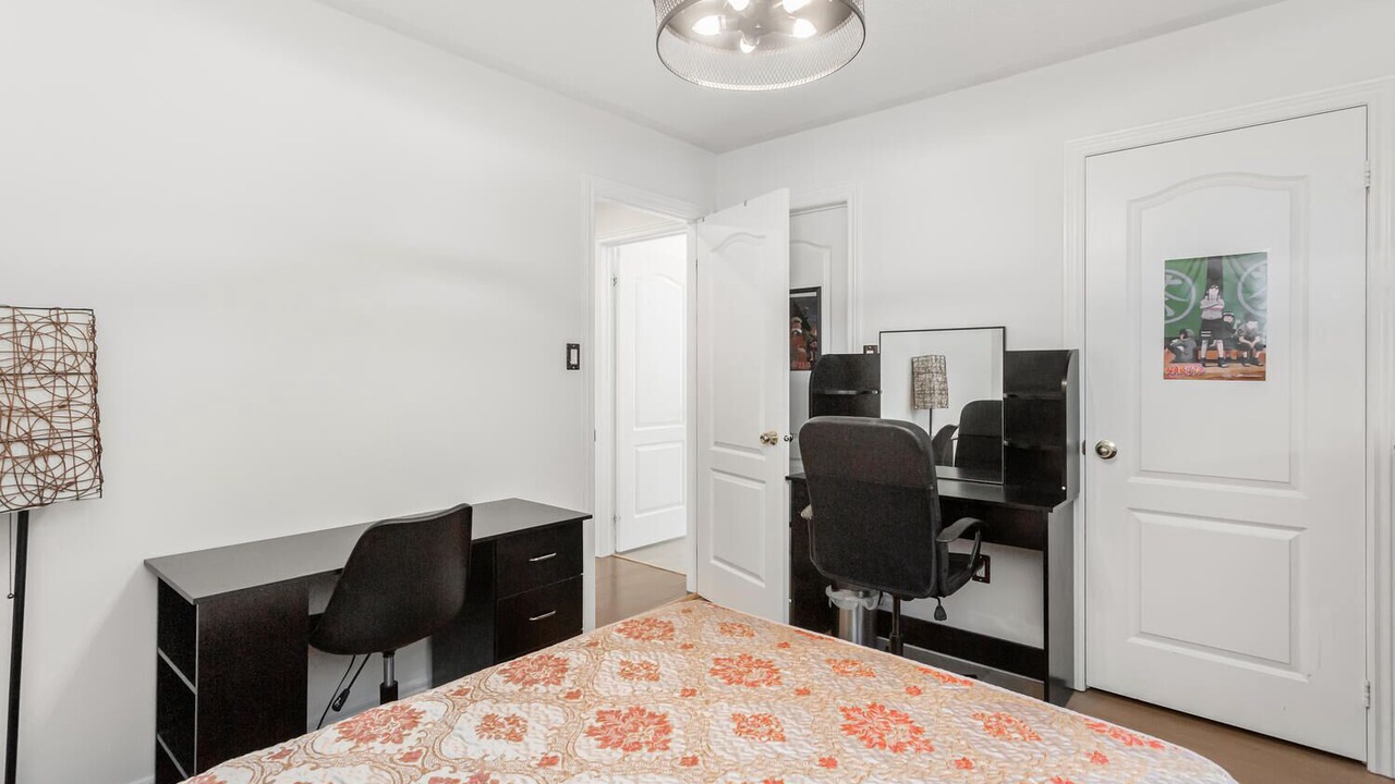 Photo of Bedroom in Halton Regional Municipality