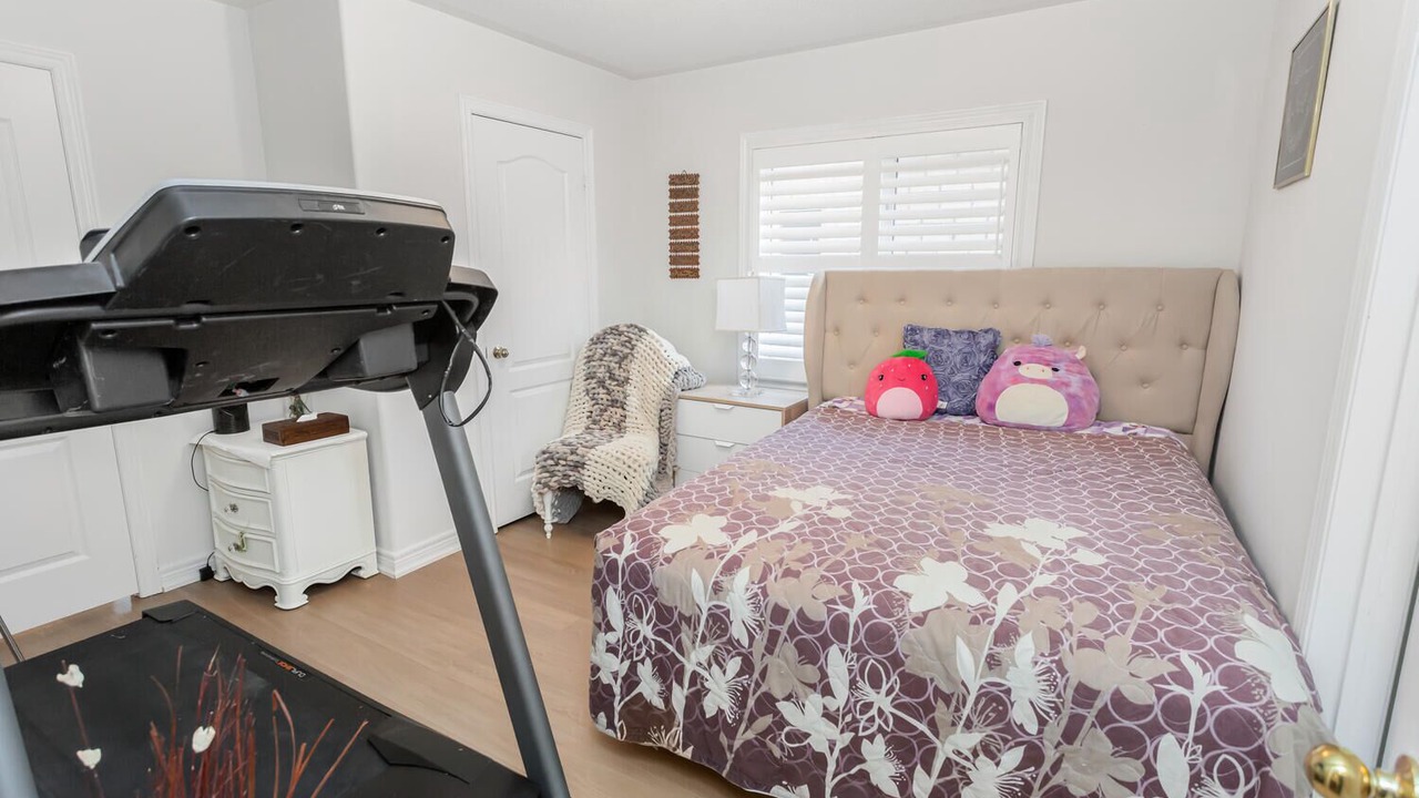 Photo of Bedroom in Halton Regional Municipality
