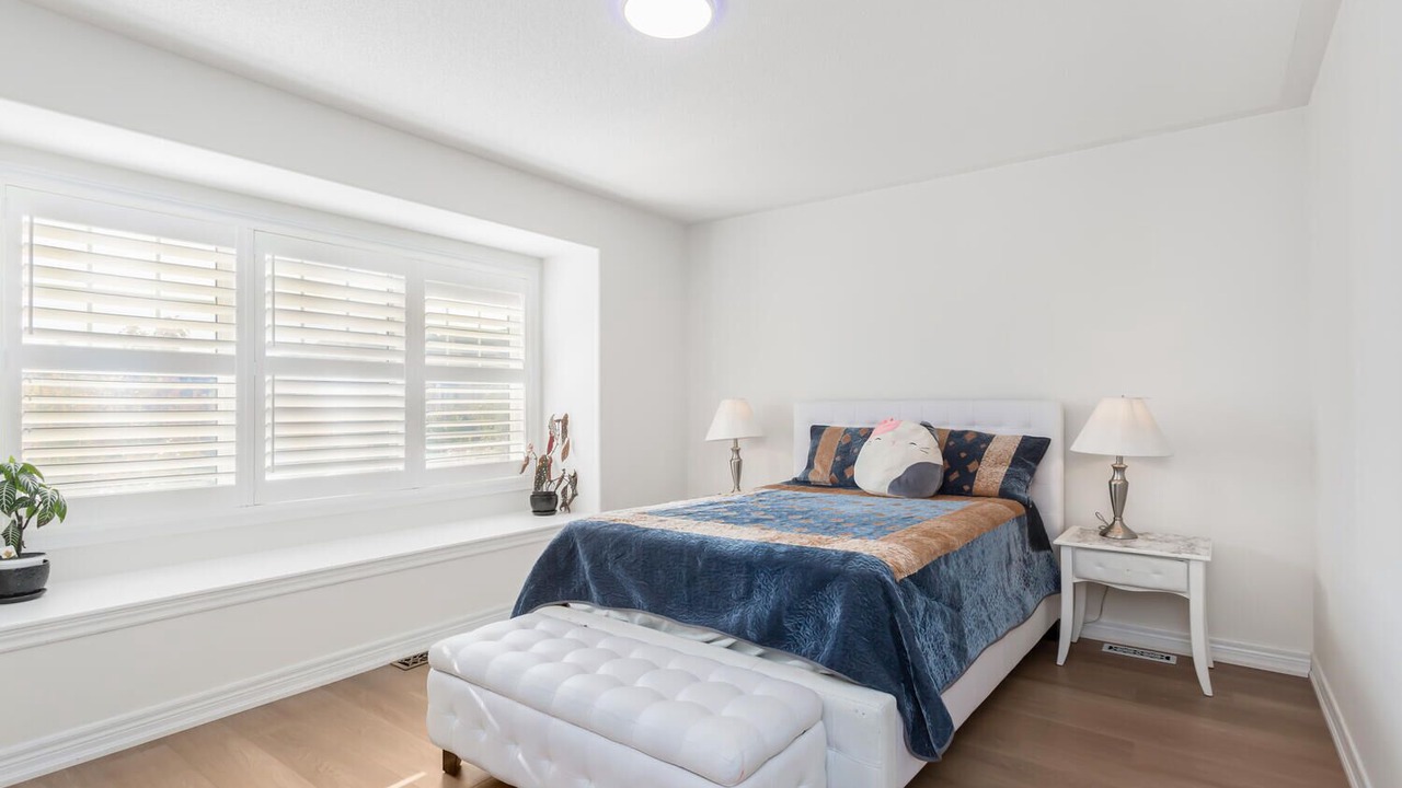Photo of Bedroom in Halton Regional Municipality