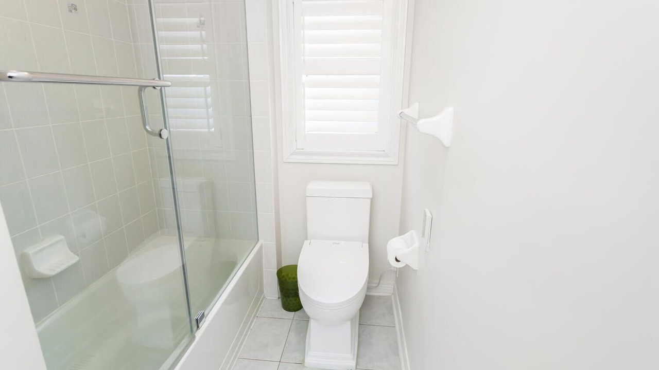 Photo of Bathroom in Halton Regional Municipality